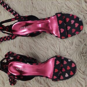 Nine West Women's Black and Pink Heart Sandals